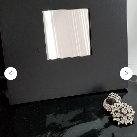 Black rhinestone wall mirror - Picture 8 of 9